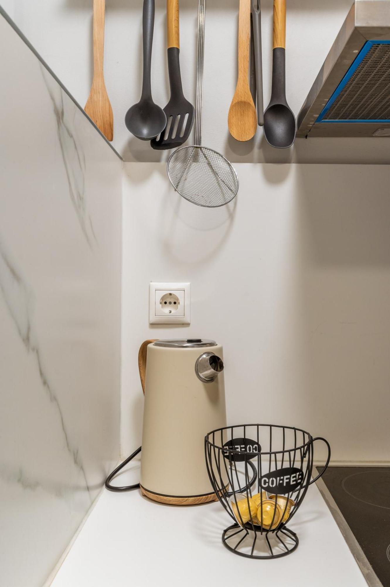 The Omonoia Modern, 3Bd Apartment アテネ エクステリア 写真